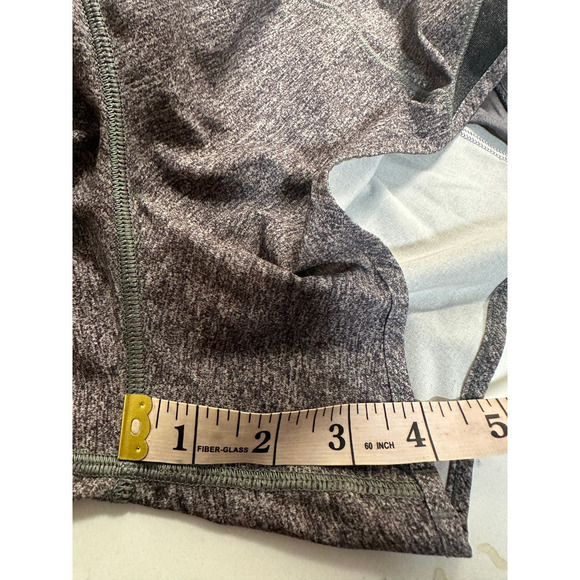 Lululemon Speed Up Shorts - Picture 6 of 6